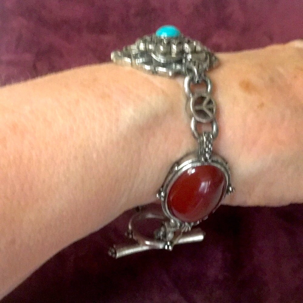 Silver, Turquoise & Cabochon Stone Bracelet
Fashion Jewelry - Picture 4 of 6
